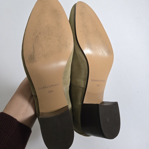 Banana Republic Boots Lydia Green Suede Heeled Side Zip Tasseled sz 7.5 - Picture 10 of 10